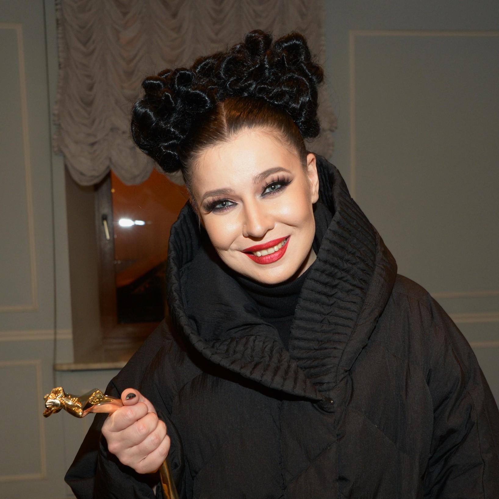 Певица Елка вышла замуж за украинского артиста: подробности