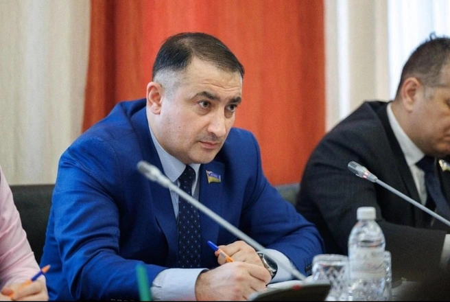 Скандал с участием народного избранника разгорелся в конце мая 2025 года | Источник: Халид Таги-заде / Vk.com