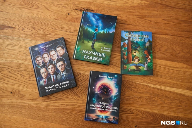 Ещё Ева рисует иллюстрации для книг и даже написала свой сборник «Научные сказки» | Источник: Александр Ощепков / NGS.RU