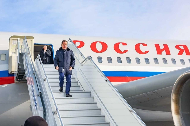Медведев улетел из Екатеринбурга вечером в тот же день | Источник: Департамент информационной политики Свердловской области