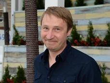 Грузил вагоны, был барменом, расстался с двумя женами. Андрей Кайков до «6 кадров»