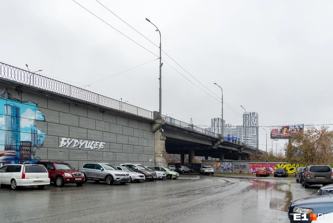 Проектные работы для реконструкции моста начнутся в 2026 году | Источник: Владислав Лоншаков / E1.RU