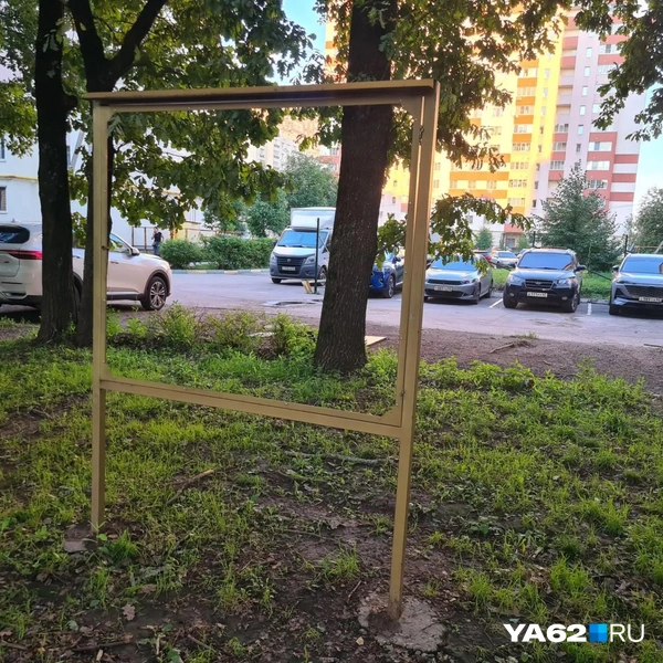Наверное, это доска объявлений | Источник: Светлана Коновалова / YA62.RU