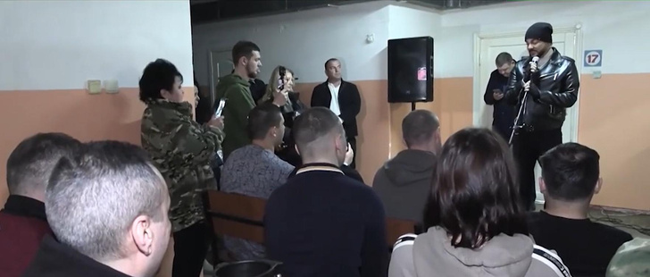 Киркоров — военным в ДНР: «Моя жизнь разделится на до и после того, что я видел. Вы верите в нас, защищаете»