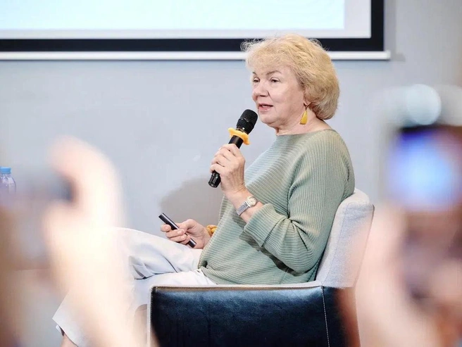 Профессор Анна Федорова выразила опасения по поводу роста асексуальности. | Источник: форум «В фокусе здоровья», компания «Гедеон Рихтер»