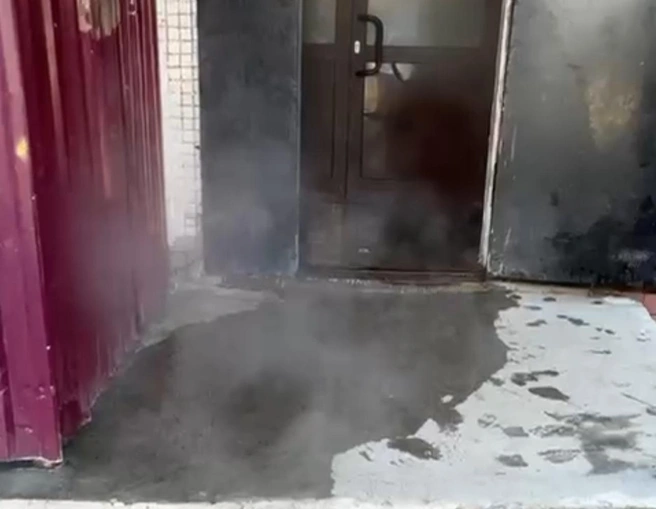 Подвал дома затопило горячей водой | Источник: читательница НГС