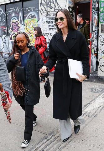 Анджелина Джоли приобрела студию Энди Уорхола и Жан-Мишеля Баскии на Манхэттене