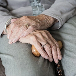 В Актобе 92-летняя женщина потребовала от своих восьмерых детей алименты через суд