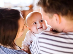 Родители стали чаще давать детям двойные имена — и на то есть три причины