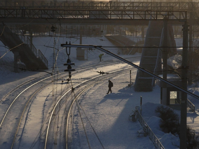 Городские службы призывают новосибирцев соблюдать меры предосторожности и следить за самочувствием в морозные дни. | Источник: Андрей Бортко / NGS.RU