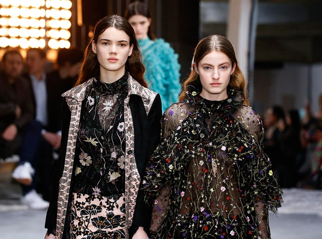 Неожиданная коллекция Giambattista Valli FW18-19
