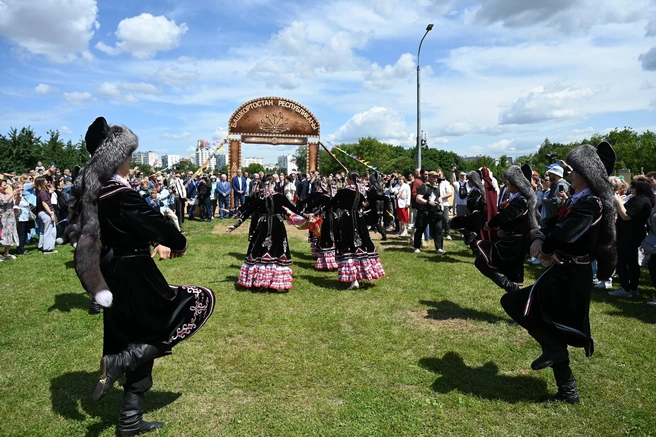 У башкирской деревни | Источник: gossov.tatarstan.ru