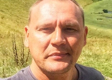 Степан Меньщиков отправляет отца в дом престарелых