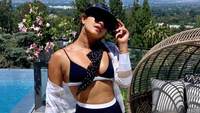 Актриса Приянка Чопра показала свой любимый отпускной образ — микс бикини и спортивного шика
