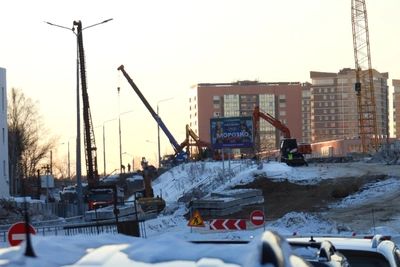 Мост на шоссе Космонавтов откроют на год раньше