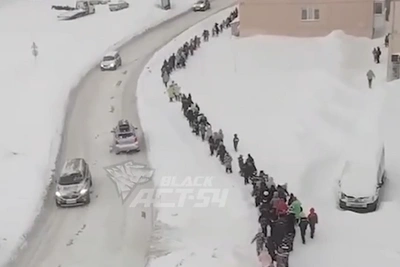 Учеников эвакуировали из школы №216 в Октябрьском районе