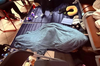 Пассажиры из Казани ночевали в аэропорту из-за задержки рейса