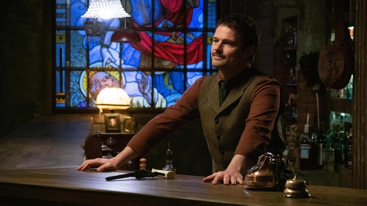 Кадр из сериала «Бар „Один звонок""