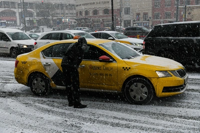 Тюменцы раскрыли годовые траты на такси