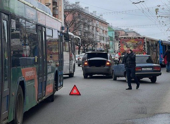 Рязанцы сообщили о транспортном коллапсе на Первомайском проспекте | ya62.ru