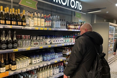 В Мурманске приостановили продажу спиртного из-за школьных праздников