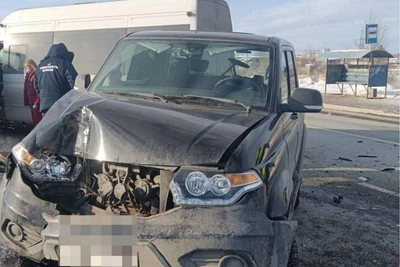 Bus collides with UAZ Patriot on highway in Samara Region