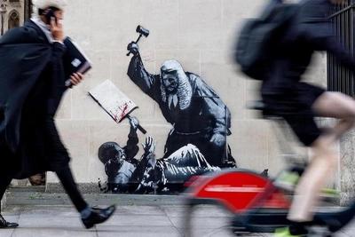«Это имя я убил много лет назад»: журналисты раскрыли личность Banksy
