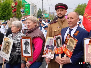 Вячеслав Петрович явно видит, что я фотографирую | Источник: Владислав Митрошин / 56.RU