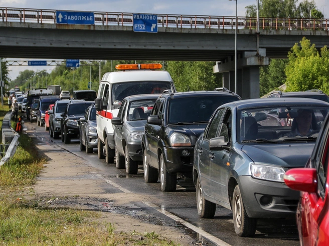 На заправках трёх сетей в Нижегородской области с 9 июля введены ограничения на продажу топлива | Источник: Наталья Бурухина / NN.RU