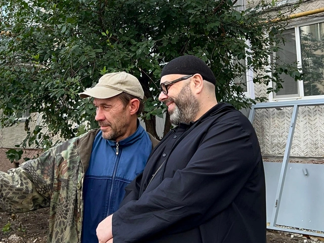 Во время поездки в Курган в 2023 году Максим Фадеев посетил места, где родился и вырос | Источник: личный архив Максима Фадеева