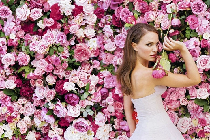 женские ароматы духов как выбрать  | Источник: Кадр из рекламы «Miss Dior»