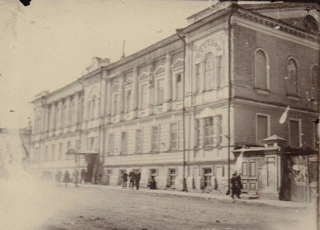 Здание Инженерно-строительного института в 1932 году | Источник: pastvu.com