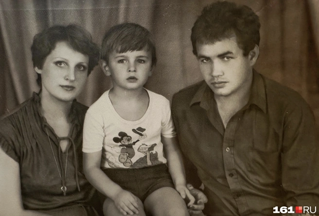 Ольга и Валерий Богачев с сыном | Источник: архив Ольги Богачевой