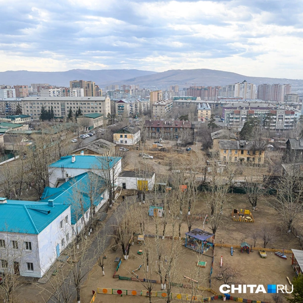 Панорама злополучного квартала | Источник: Олег Федоров / CHITA.RU