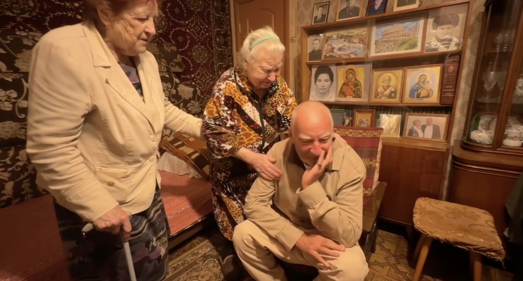 «Сынулечка, ты меня узнал?» Как потерявшийся в Турции россиянин вернулся домой: репортаж