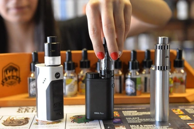 Every third teen vapes: St. Petersburg discusses ban on vapes