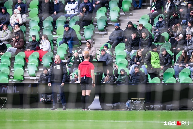 В конце первого тайма снова включился VAR. Фролов назначил пенальти в ворота «Краснодара» | Источник: Евгений Вдовин / 161.RU
