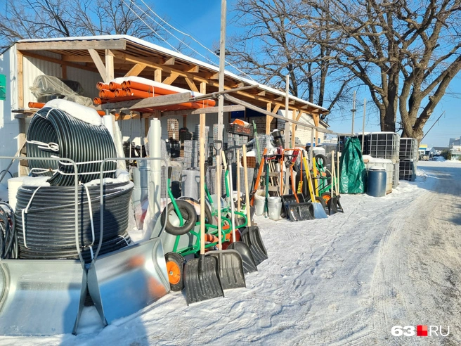 Скромная лопатная классика | Источник: Роман Данилкин / 63.RU 