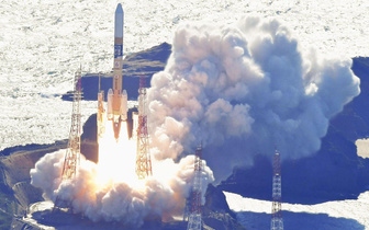 Япония отправила в космос лунный посадочный модуль и рентгеновский телескоп