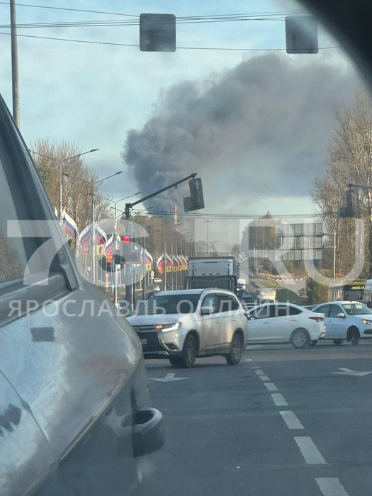 В 10:35 появилось сообщение о ликвидации возгорания | Источник: читатель 76.RU