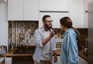 «Мужчина относится ко мне как к собаке. Я уже боюсь дышать рядом с ним — вдруг опять выбешу»