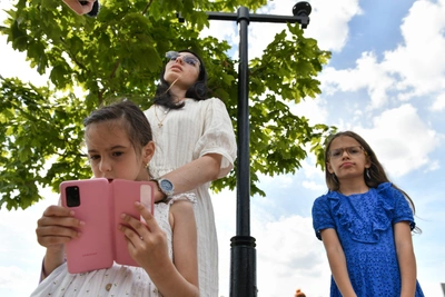 Surviving Retrograde Mercury in November 2025: Astrologer's Tips