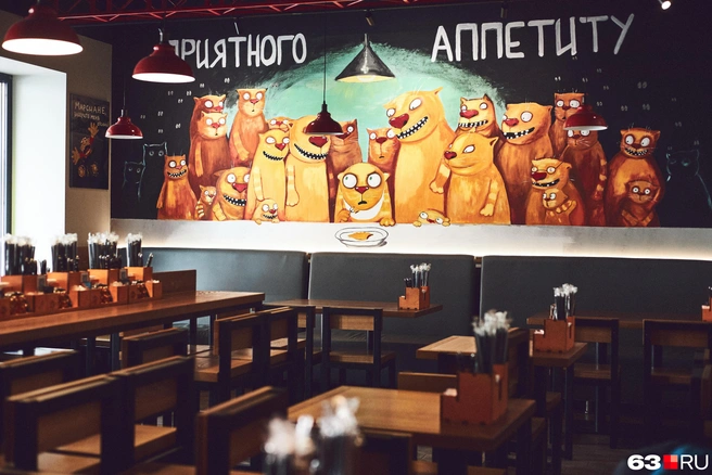 В «Бармузее» котики повсюду | Источник: Роман Данилкин / 63.RU 