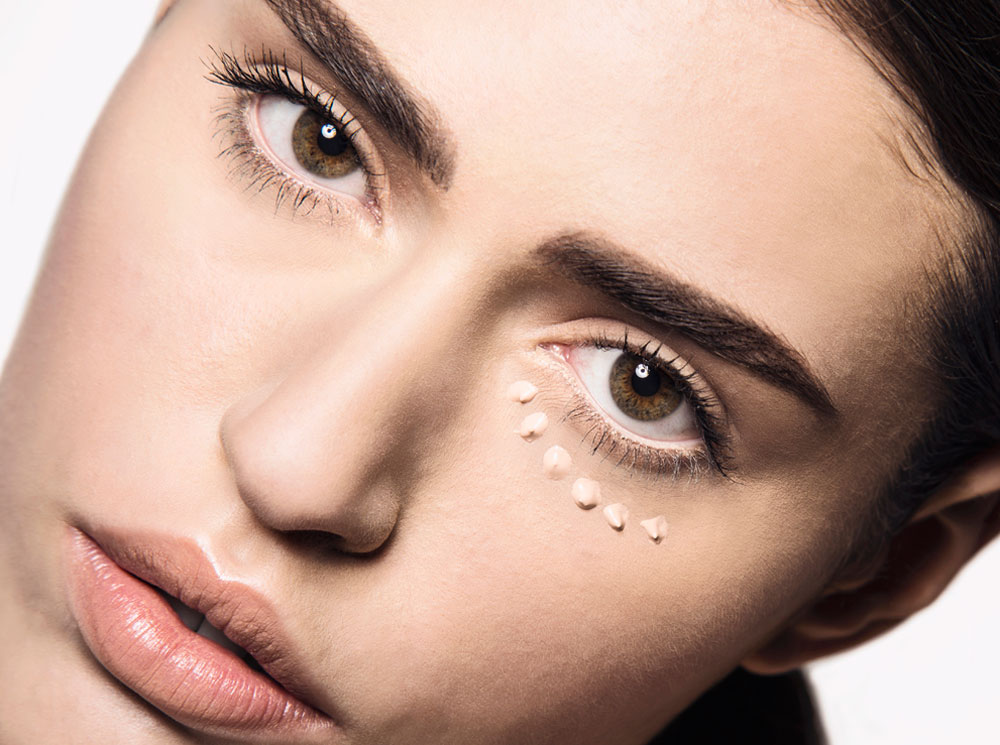 Ваш консилер может больше: 6 неожиданных способов применения | marieclaire.ru