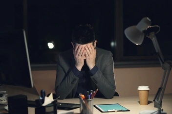 «Никакой помощи в этом доме»: почему вы становитесь родителем своим cотрудникам и к чему это приводит