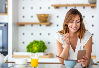 Мы с гранатом ходим рядом: два продукта для долгой жизни и крепкого иммунитета