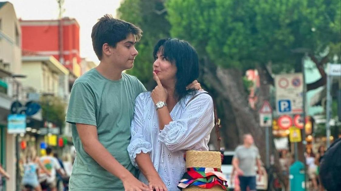 Как сегодня выглядит особенный сын Нетребко — ему уже 17 лет