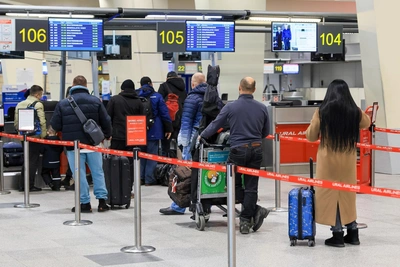 «Думала, к утру всё успокоится»: россияне застряли в ОАЭ