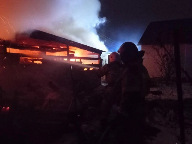 Оба пожара могли случиться из-за неправильной эксплуатации печей | Источник: пресс-служба МЧС по Алтайскому краю