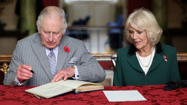 Родственник заявил, что король регулярно работает до 4 утра. | Источник: Mega